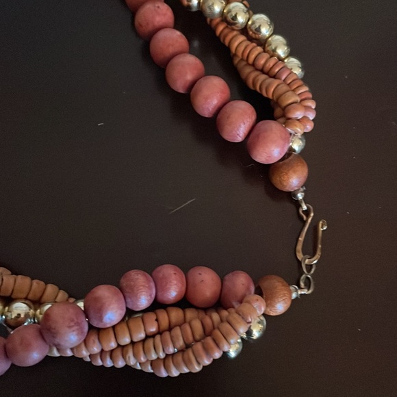 Beaded necklace - Picture 3 of 3